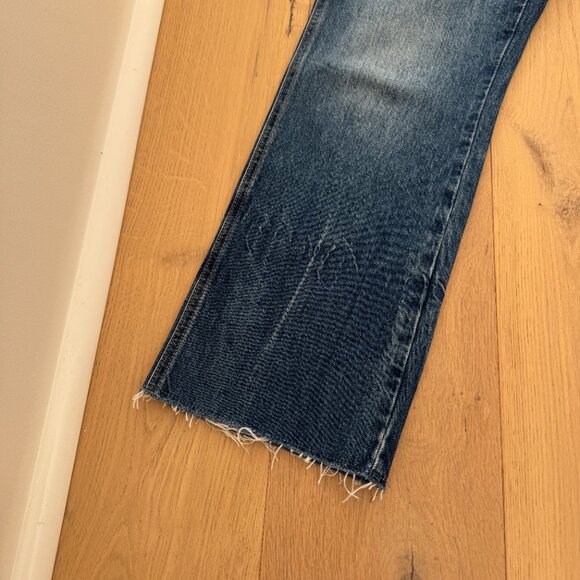 Victoria Beckham Relaxed Curved Jeans - Picture 4 of 12